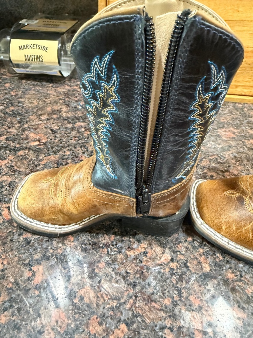 Old West size 5 boot